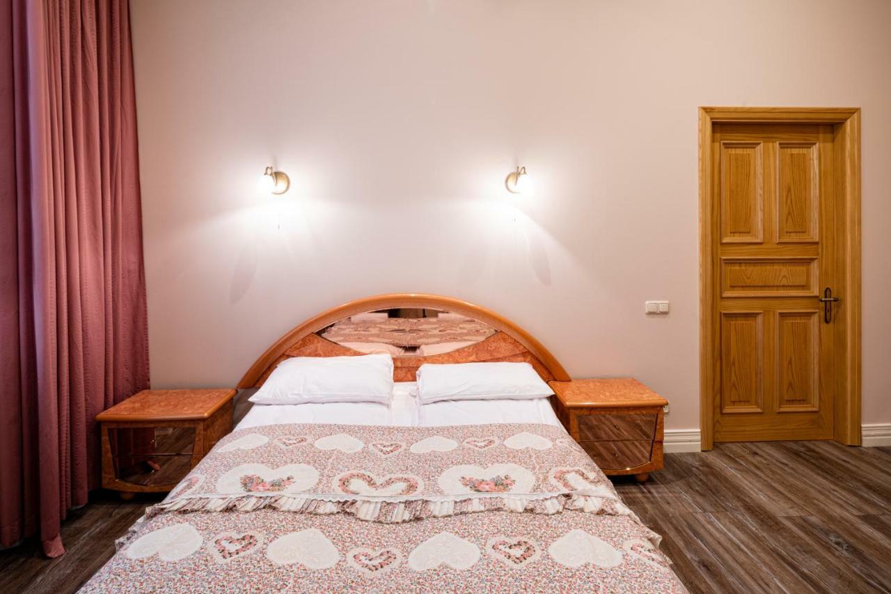 Апартамент Old 2 Bedroom Vecpilsetas Street