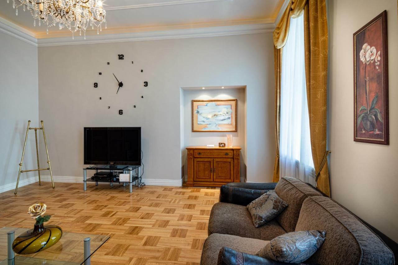 Appartement Old 2 Bedroom Vecpilsetas Street Riga